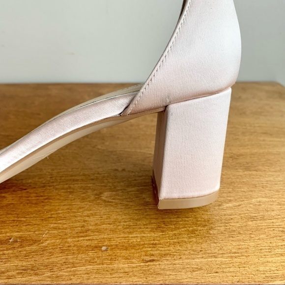 Jewel BADGLEY MISCHKA Joanne Ankle Strappy Block Low Heel Satin Open Toe - Picture 10 of 16